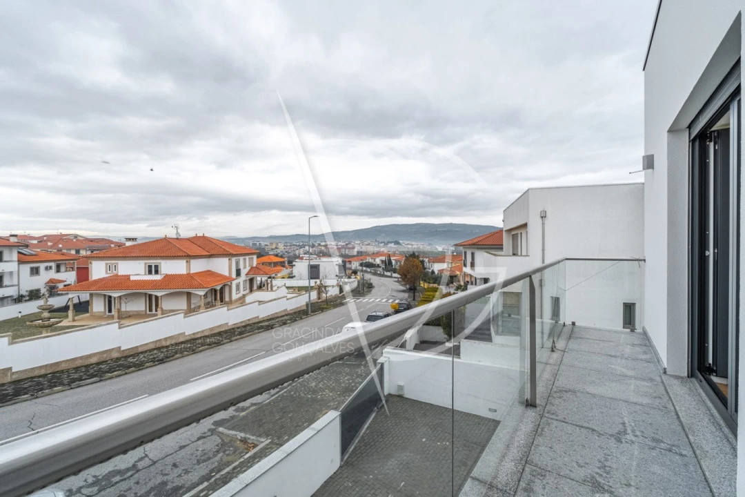 Moradia T4 para Venda em Mirandela Foto 18