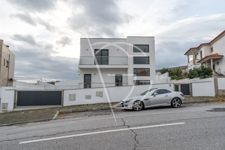 Moradia T4 para Venda em Mirandela Foto 1