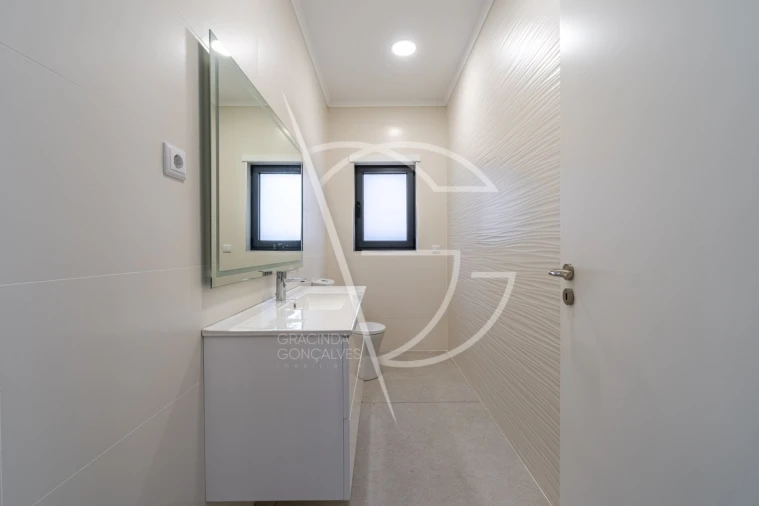 Moradia T4 para Venda em Mirandela Foto 8