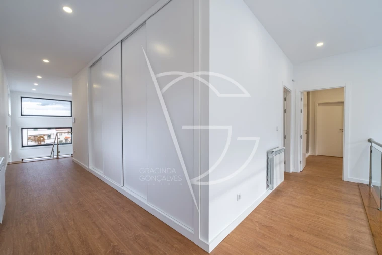 Moradia T4 para Venda em Mirandela Foto 16