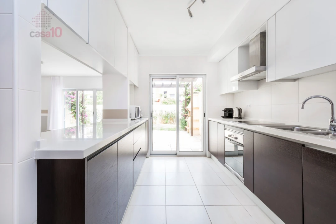 Moradia T3 para Venda em Quarteira Foto 21