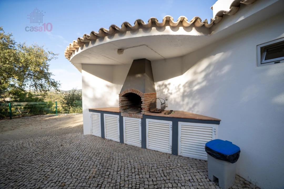 Quinta T4 para Venda em Santa Barbara de Nexe Foto 11