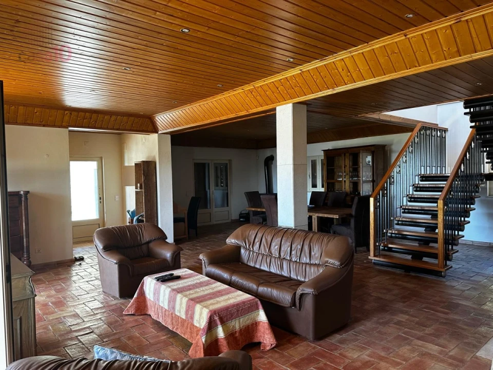 Quinta T4 para Venda em Santa Barbara de Nexe Foto 47