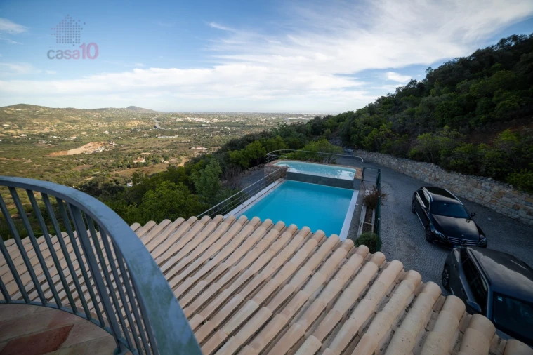 Quinta T4 para Venda em Santa Barbara de Nexe Foto 16