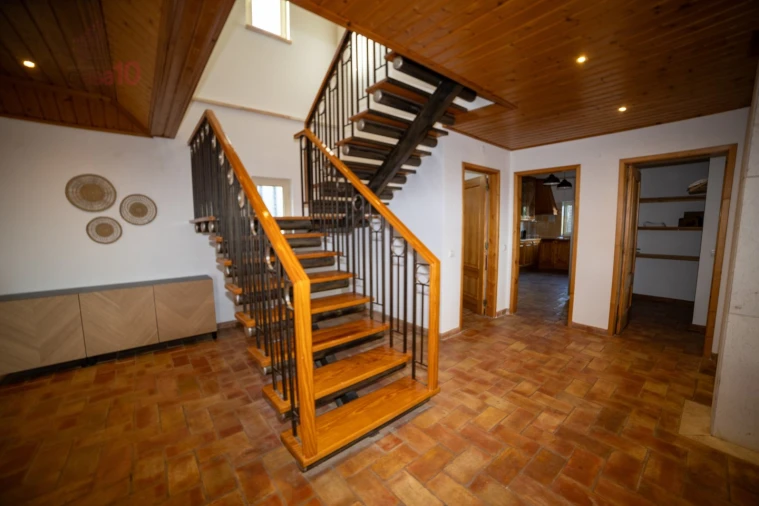 Quinta T4 para Venda em Santa Barbara de Nexe Foto 20