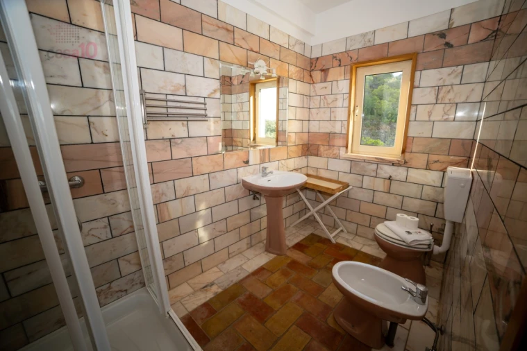 Quinta T4 para Venda em Santa Barbara de Nexe Foto 33