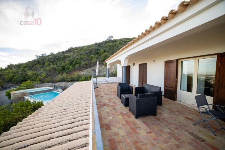 Quinta T4 para Venda em Santa Barbara de Nexe Foto 40