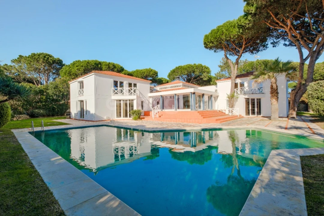 Moradia T8 para Venda em Cascais e Estoril Foto 1