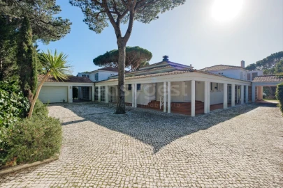 Moradia T8 para Venda em Cascais e Estoril