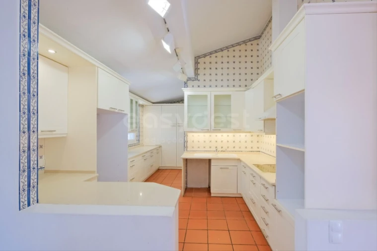 Moradia T8 para Venda em Cascais e Estoril Foto 13