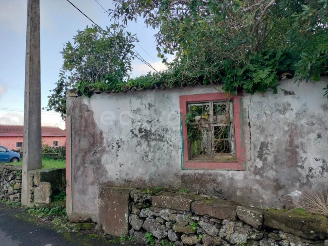 Moradia T1 para Venda em Lajes Foto 5