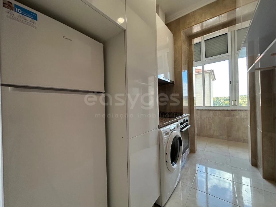 Apartamento T1 para Venda em Campo de Ourique Foto 10