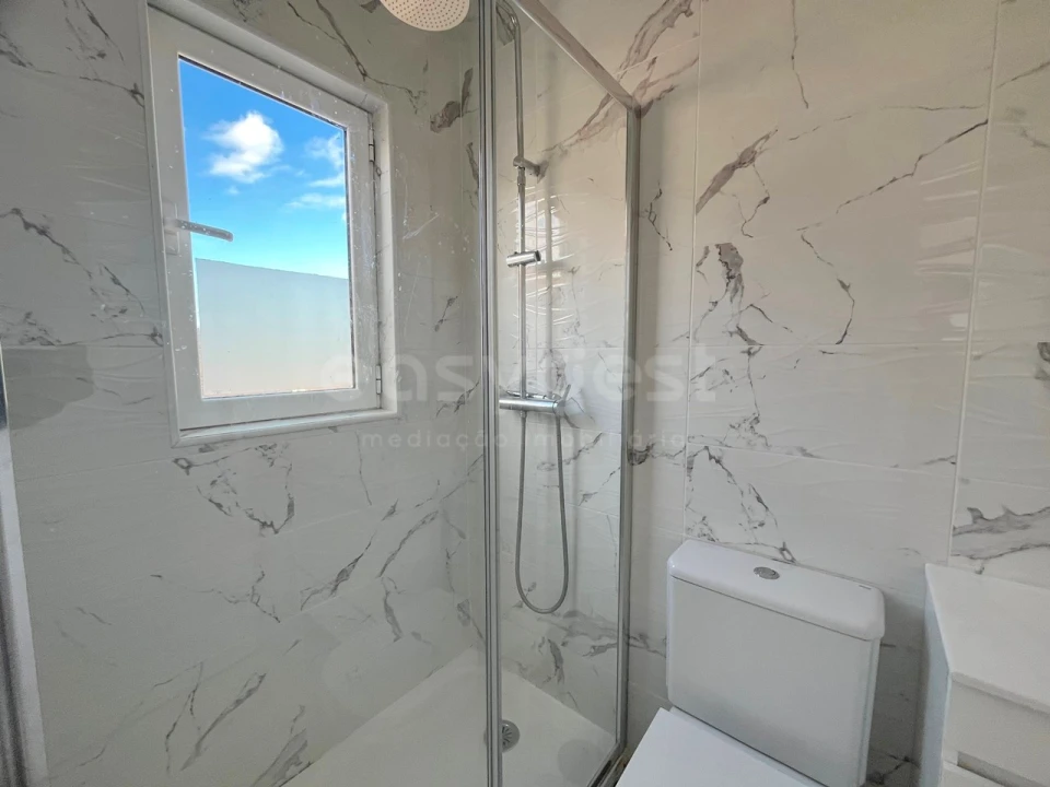 Apartamento T1 para Venda em Campo de Ourique Foto 13