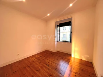 Apartamento T1 para Venda em Campo de Ourique