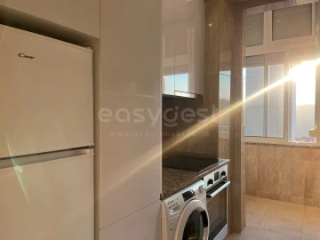 Apartamento T1 para Venda em Campo de Ourique