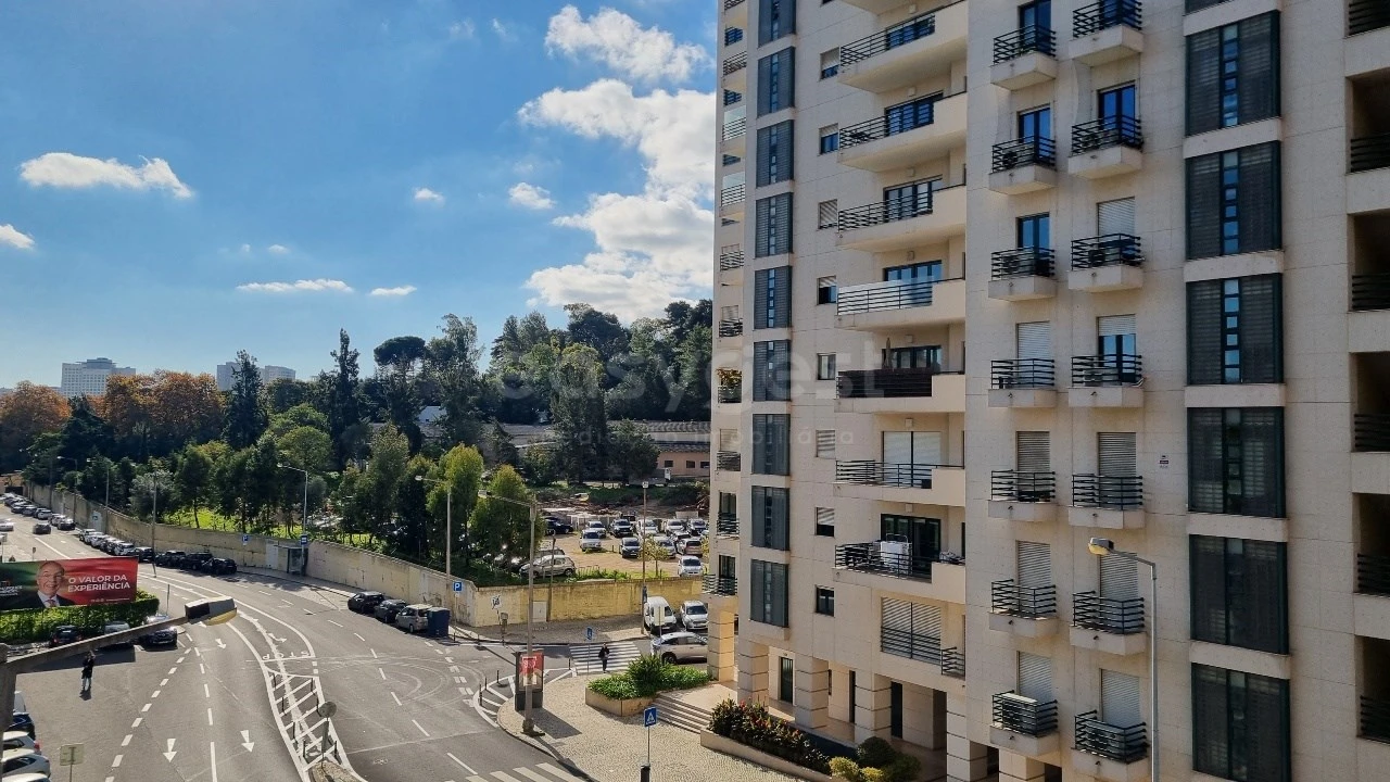 Apartamento T3 para Venda em São Domingos de Benfica Foto 22