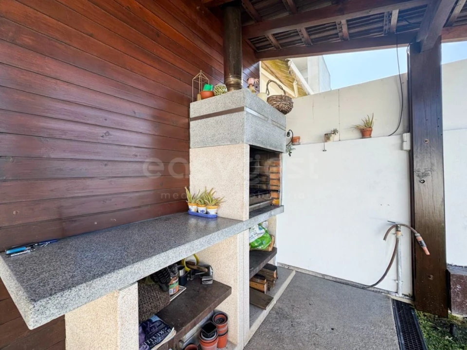 Moradia T3 para Venda em Barrô e Aguada de Baixo Foto 41