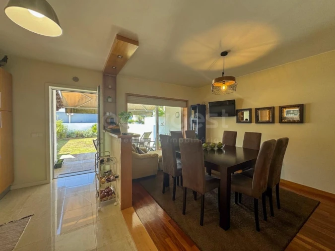 Moradia T3 para Venda em Barrô e Aguada de Baixo Foto 8