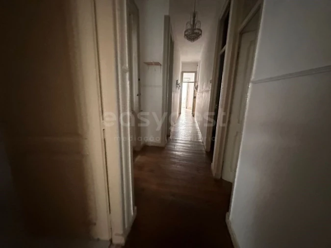 Apartamento T5 para Venda em Avenidas Novas Foto 9