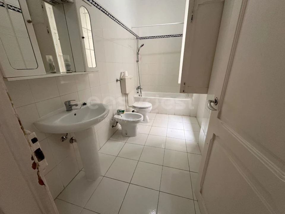 Apartamento T5 para Venda em Avenidas Novas Foto 33