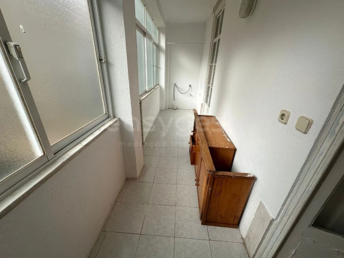 Apartamento T5 para Venda em Avenidas Novas Foto 4