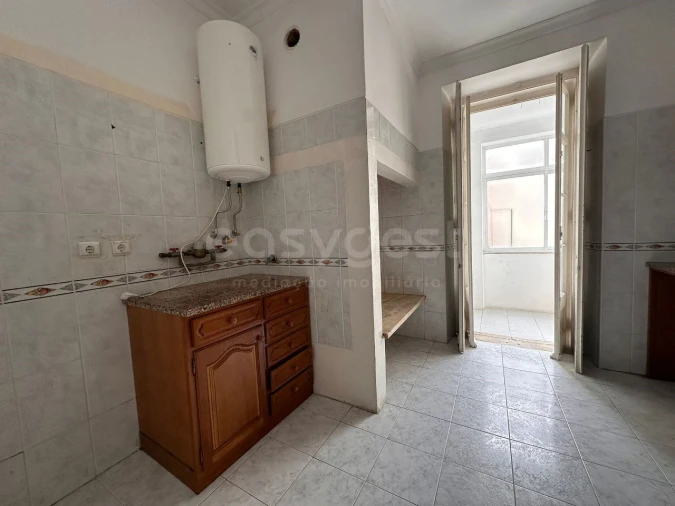 Apartamento T5 para Venda em Avenidas Novas Foto 25