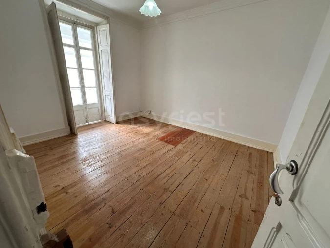 Apartamento T5 para Venda em Avenidas Novas Foto 26