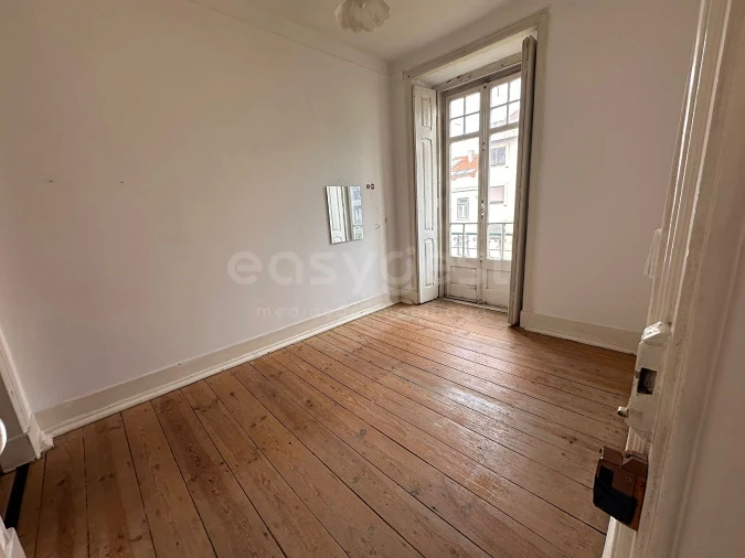 Apartamento T5 para Venda em Avenidas Novas Foto 32