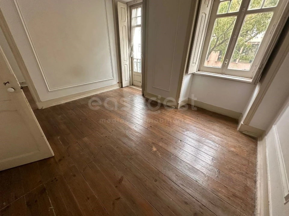 Apartamento T5 para Venda em Avenidas Novas Foto 22