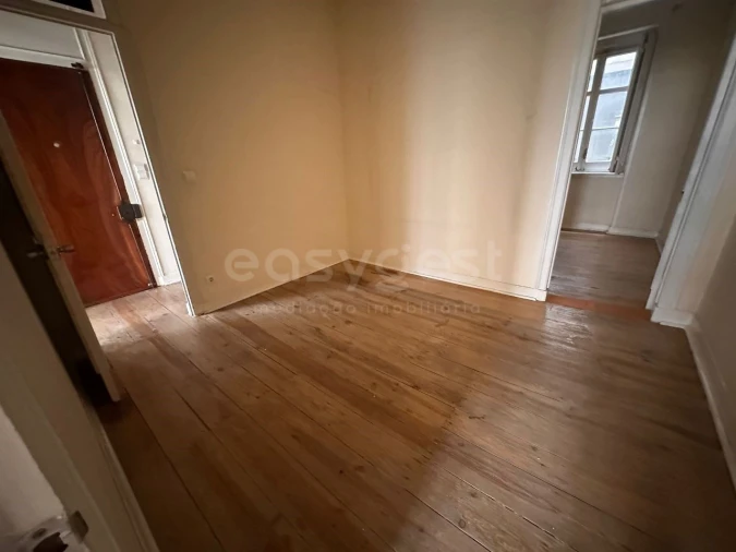 Apartamento T5 para Venda em Avenidas Novas Foto 7