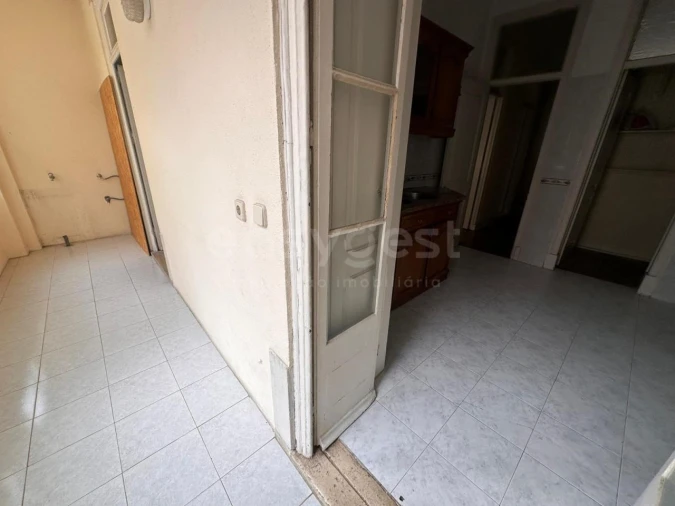 Apartamento T5 para Venda em Avenidas Novas Foto 12