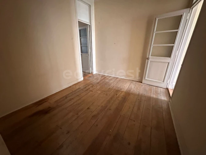 Apartamento T5 para Venda em Avenidas Novas Foto 13