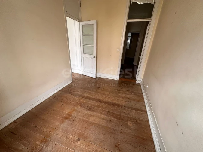 Apartamento T5 para Venda em Avenidas Novas Foto 14