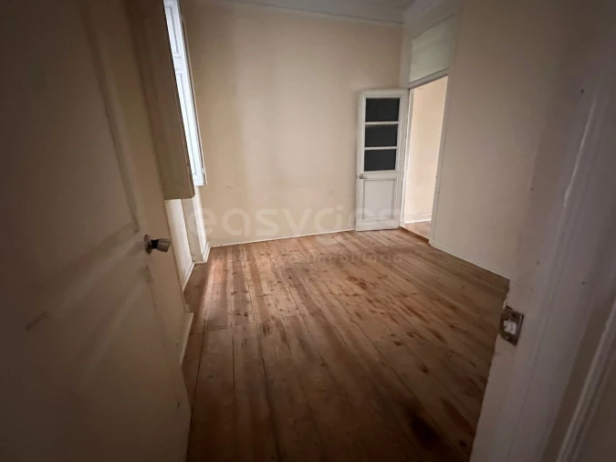 Apartamento T5 para Venda em Avenidas Novas Foto 16