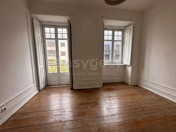 Apartamento T5 para Venda em Avenidas Novas Foto 19