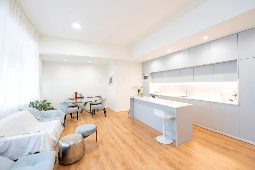 Apartamento T2 para Venda em Areeiro Foto 4