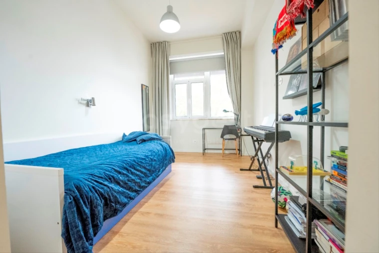 Apartamento T2 para Venda em Areeiro Foto 14