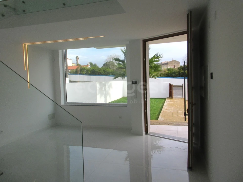 Moradia T4 para Venda em Lourinhã e Atalaia Foto 5