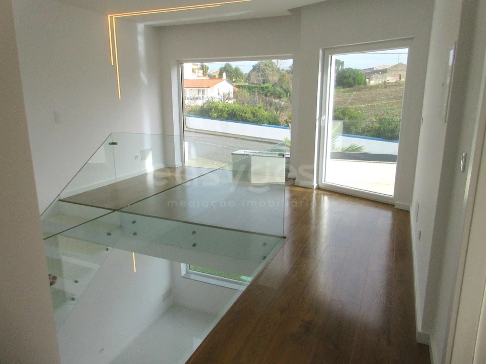 Moradia T4 para Venda em Lourinhã e Atalaia Foto 8