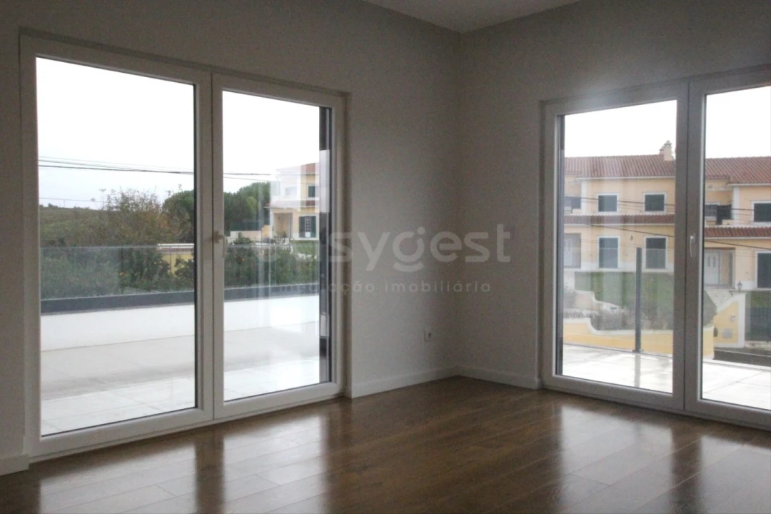 Moradia T4 para Venda em Lourinhã e Atalaia Foto 11