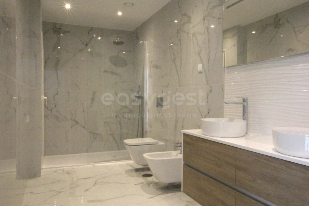 Moradia T4 para Venda em Lourinhã e Atalaia Foto 16