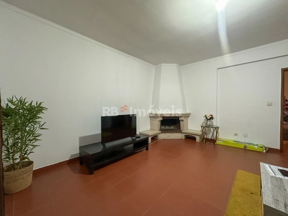 Apartamento T3 para Venda em Abrantes (São Vicente e São João) e Alferrarede Foto 1