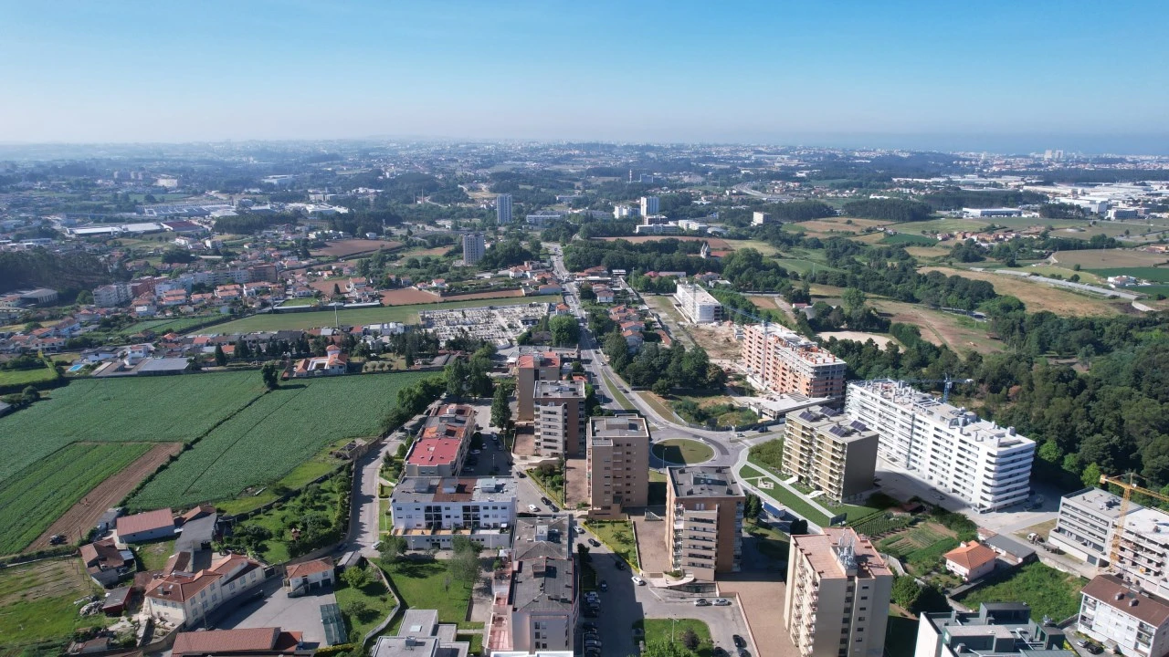Apartamento T2 para Venda em Moreira Foto 14