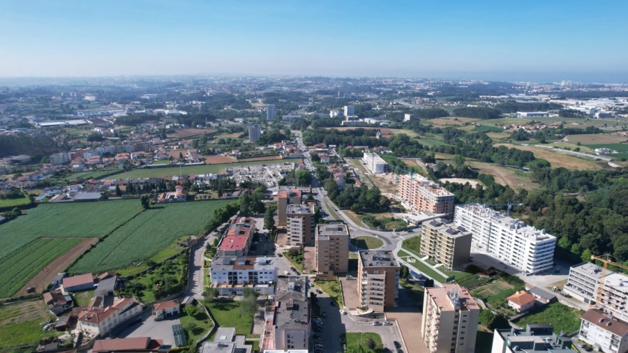 Apartamento T2 para Venda em Moreira Foto 14