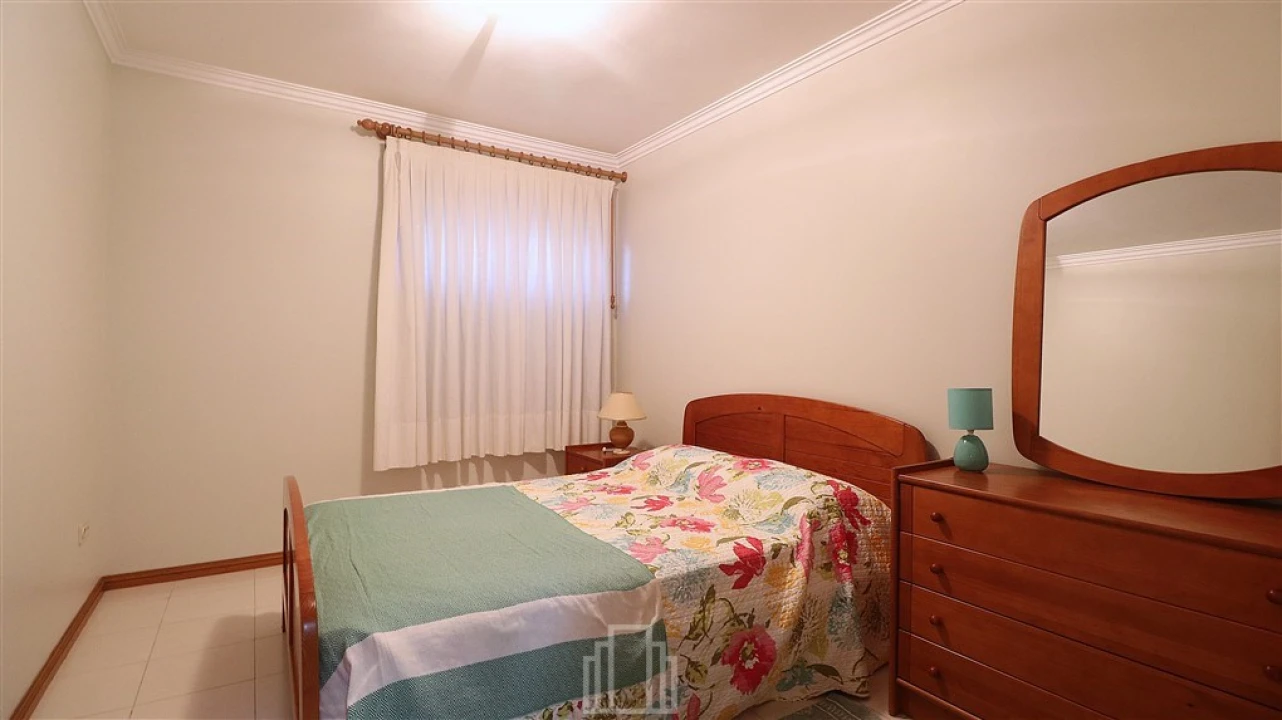 Apartamento T2 para Arrendamento em Ovar, São João, Arada e São Vicente de Pereira Jusã Foto 7