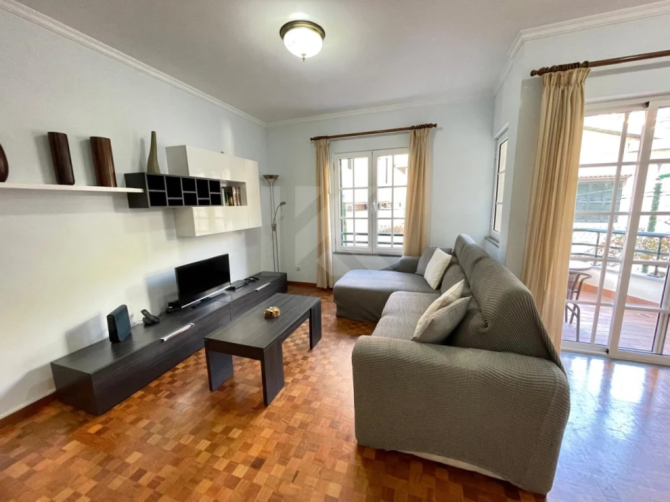 Apartamento T3 para Arrendamento em Ribeira Brava Foto 2