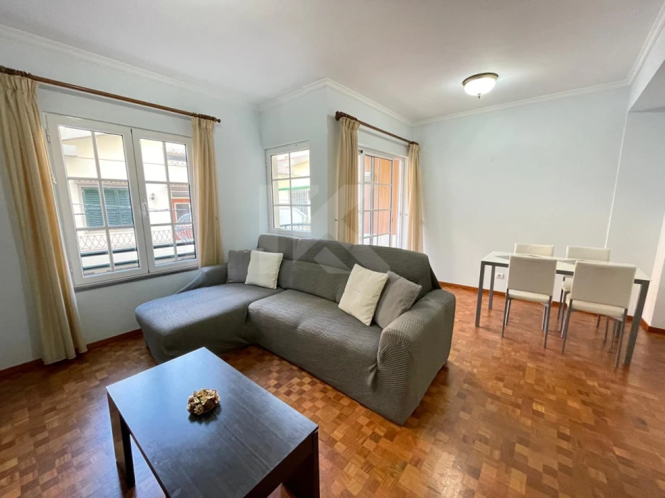 Apartamento T3 para Arrendamento em Ribeira Brava Foto 3