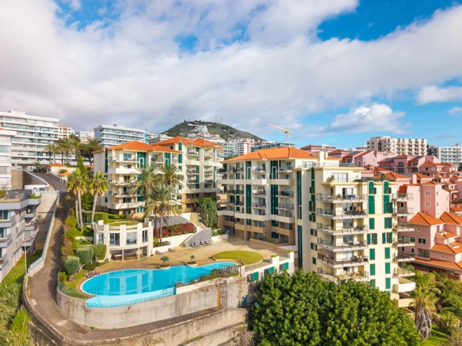 Apartamento T3 para Arrendamento em São Martinho Foto 25