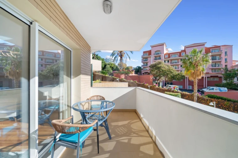 Apartamento T3 para Arrendamento em São Martinho Foto 21