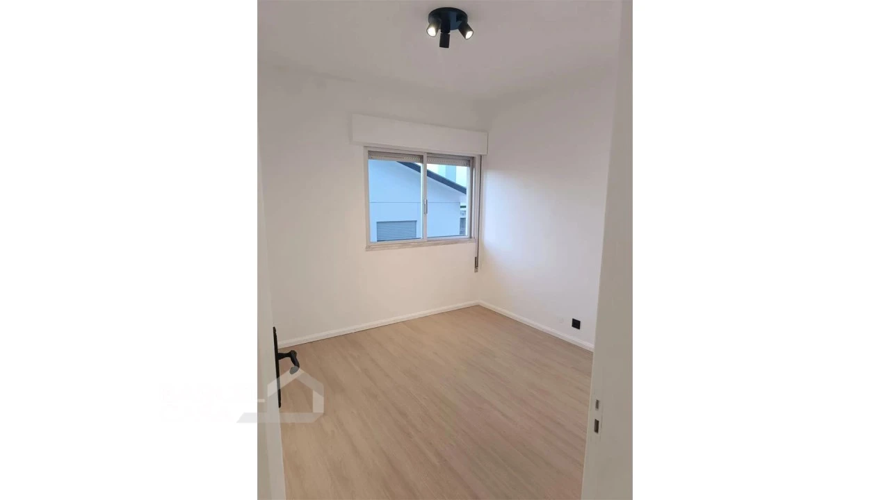 Apartamento T3 para Venda em Arcozelo Foto 8